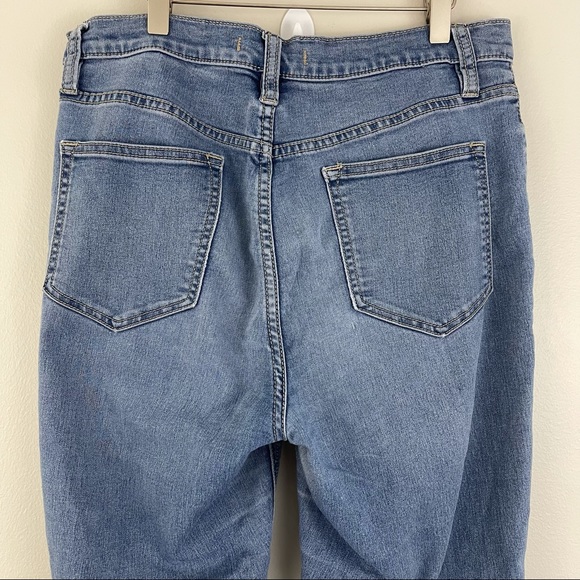 FREE PEOPLE Light Wash Denim High Waisted Mom Jeans - Picture 7 of 10